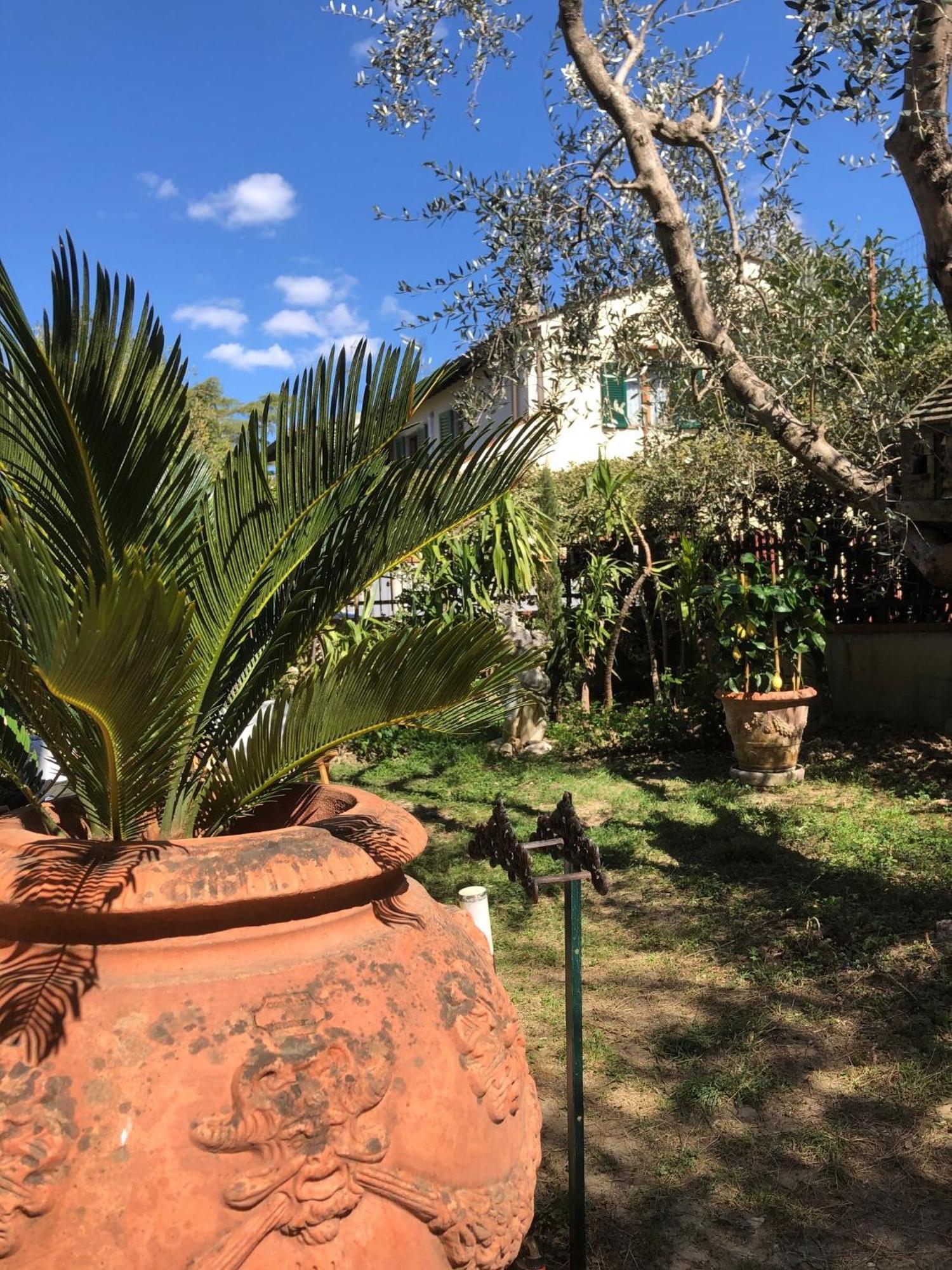 La Villa Bianca - Appartamento In Villa セスト・フィオレンティーノ エクステリア 写真